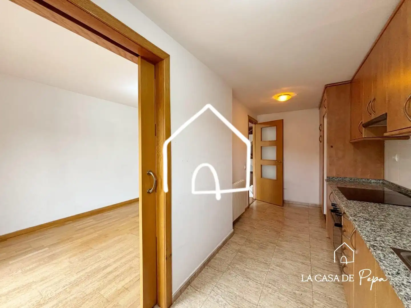 Sala de estar de Ático en venta en Begues con Calefacción, Parquet y Balcón