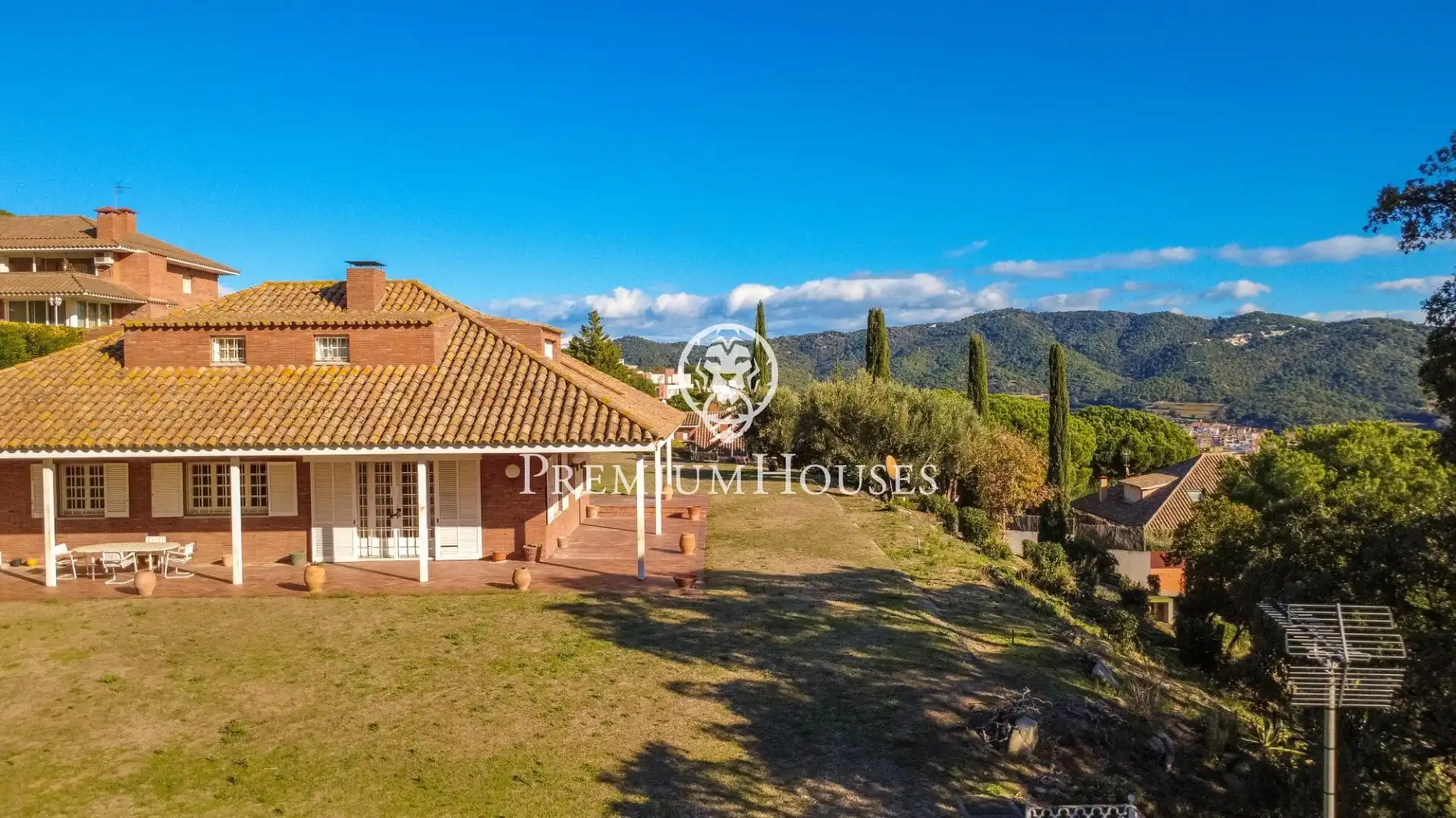 Außenansicht von Haus oder Chalet zum Verkauf in Argentona mit Parkett