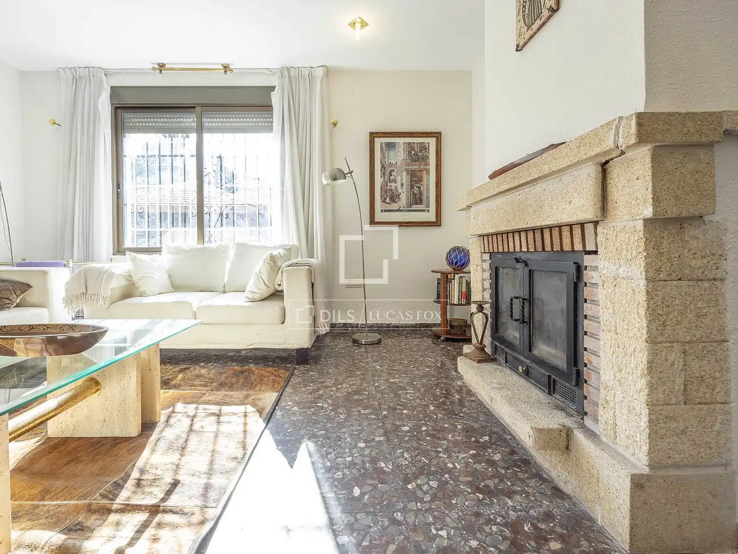 Sala de estar de Casa o chalet en venta en L'Eliana con Aire acondicionado, Calefacción y Jardín privado