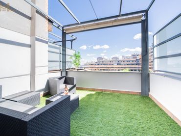 Àtic amb piscina en venda a Parque Oeste - Fuente Cisneros