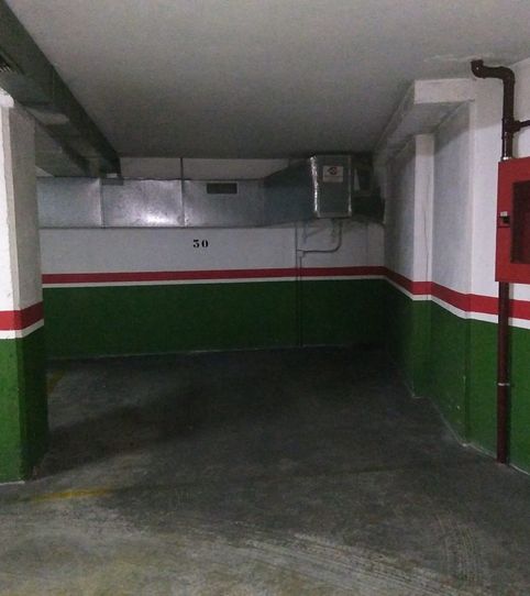 Foto 2 de Garaje de alquiler en Avenida de Buenos Aires, 118, Universidad, Ourense Capital