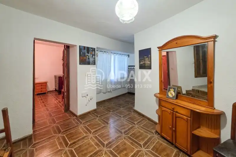 Casa o xalet en venda en Úbeda amb Aire condicionat, Terrassa i Traster