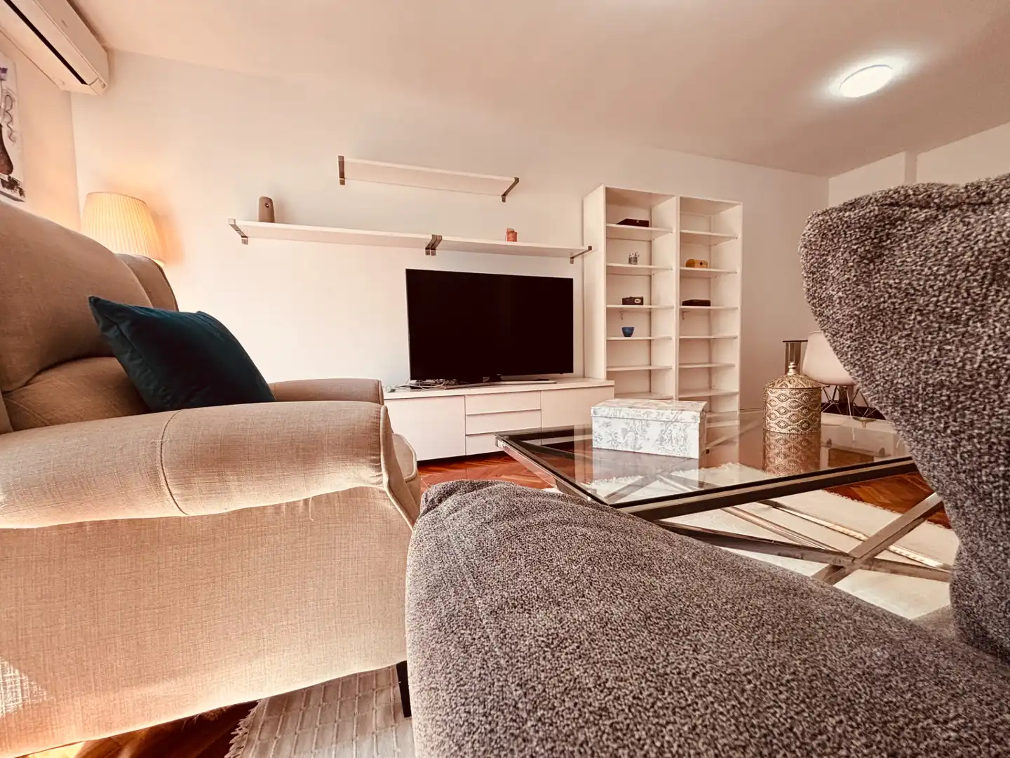 Sala d'estar de Pis en venda en Getafe amb Aire condicionat, Calefacció i Parquet
