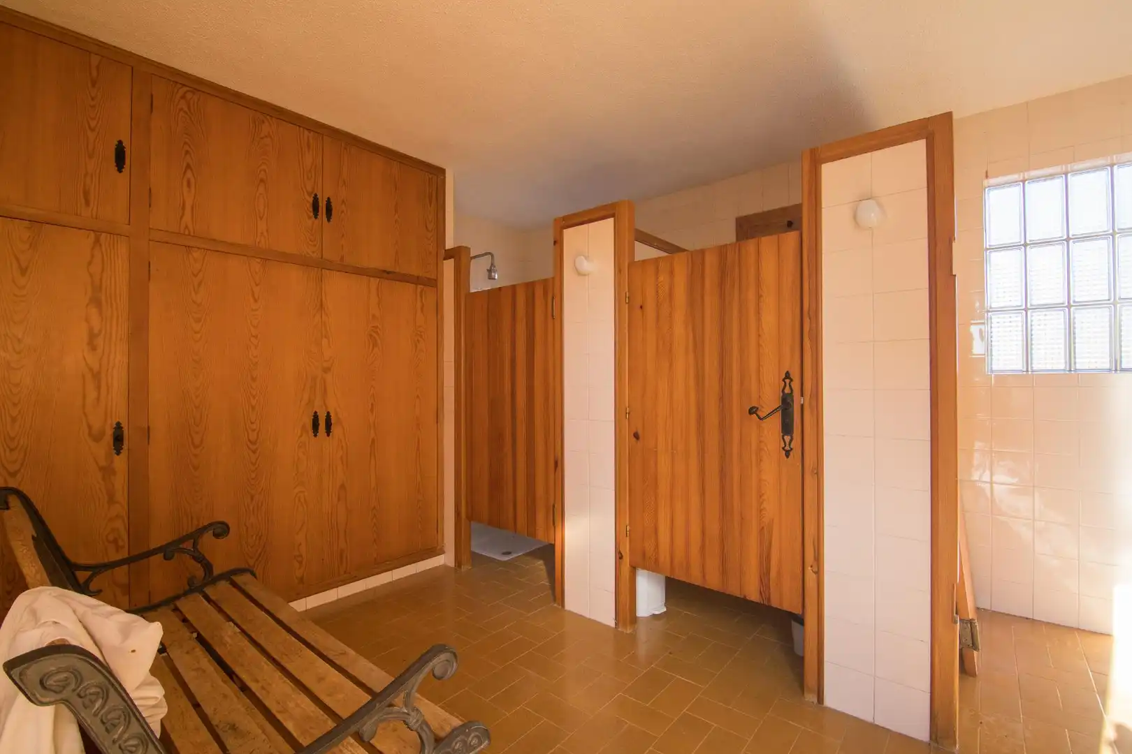 Bathroom of Houses for sale in Elche / Elx  with Private garden, Storage room and Swimming Pool