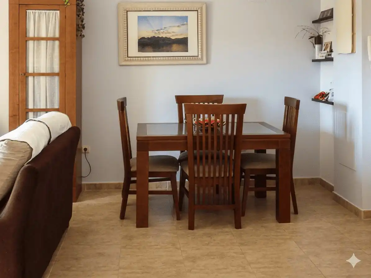 Comedor de Apartamento de alquiler en Estepona con Aire acondicionado, Terraza y Amueblado