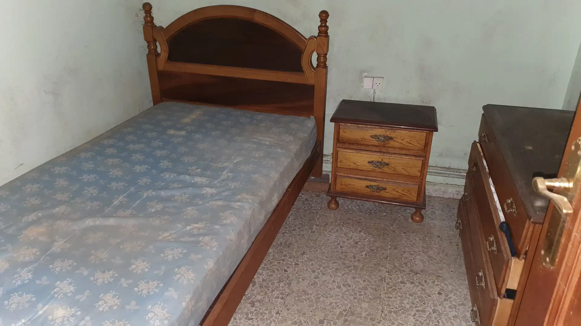 Dormitori de Casa adosada en venda en Cabrales amb Calefacció, Terrassa i Balcó
