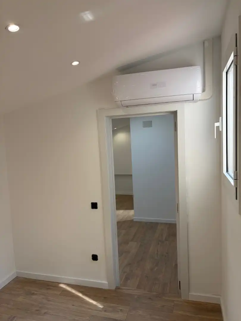 Ático en venta en Sant Feliu de Llobregat con Aire acondicionado, Calefacción y Parquet