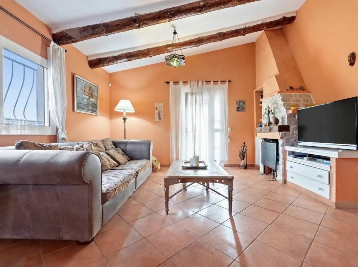 Sala de estar de Casa o chalet en venta en Roda de Berà con Aire acondicionado, Calefacción y Jardín privado