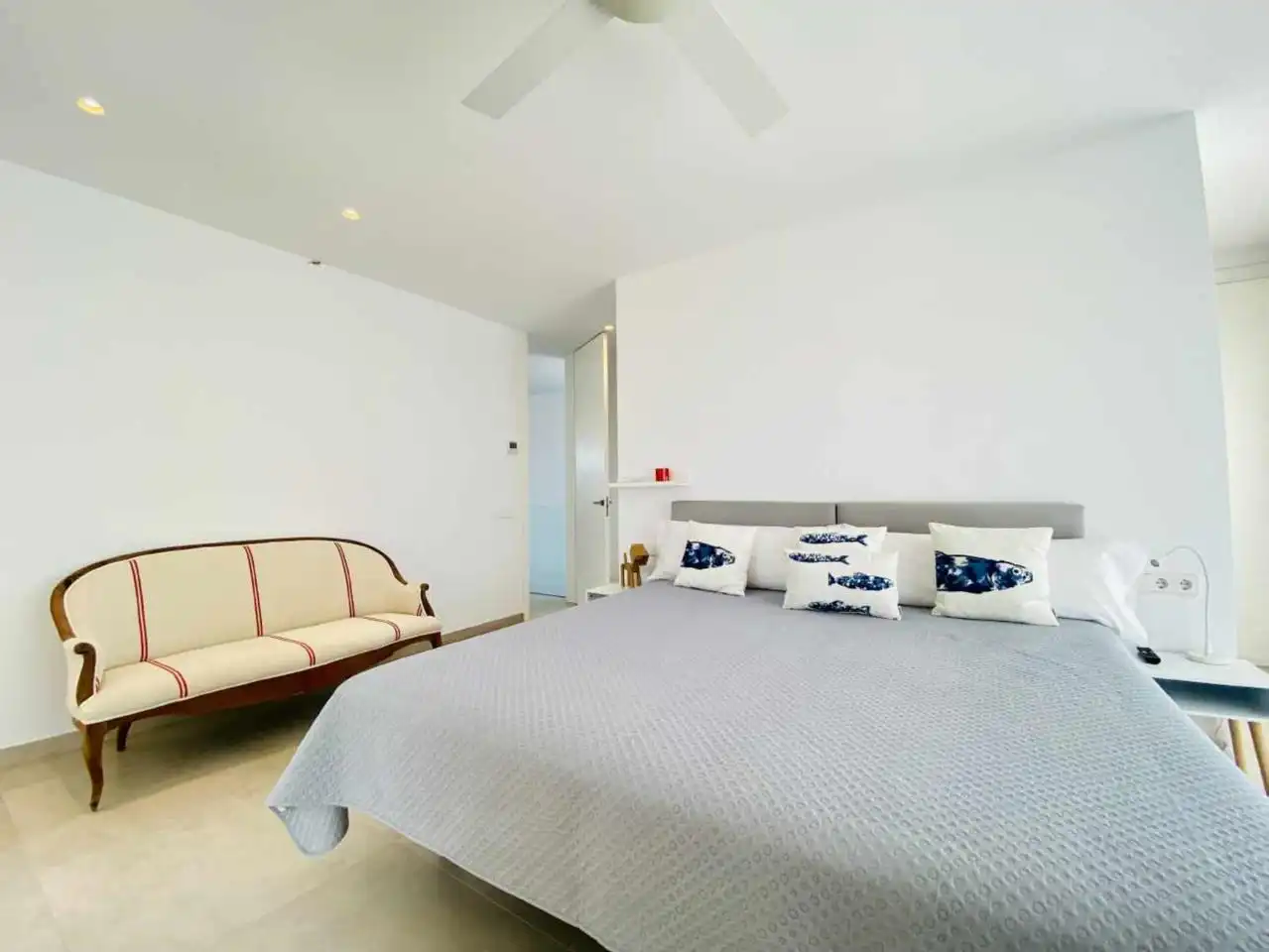Habitación de Casa o chalet de alquiler en Santa Eulària des Riu con Aire acondicionado, Terraza y Piscina