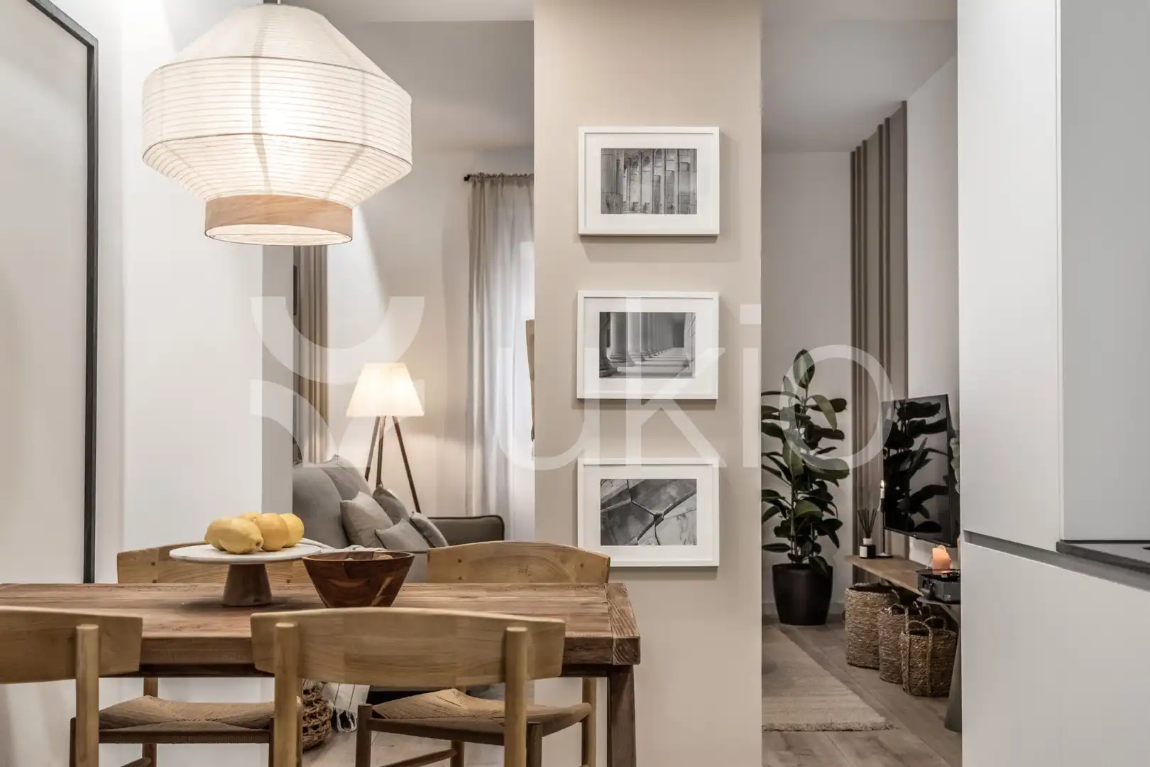 Sala de estar de Apartamento de alquiler en Madrid con Aire acondicionado, Calefacción y Amueblado
