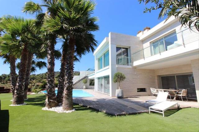 Casa-chalet en Venta en Urbanitzacions