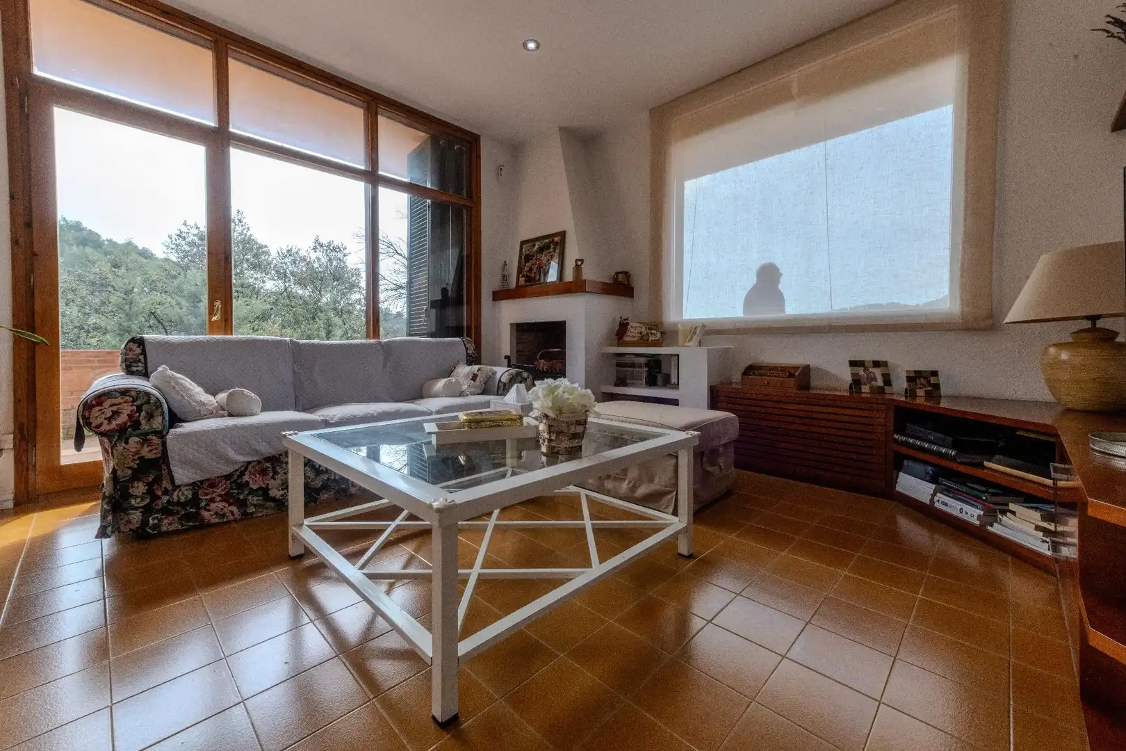 Sala d'estar de Casa o xalet en venda en Castellar del Vallès amb Calefacció, Jardí privat i Terrassa