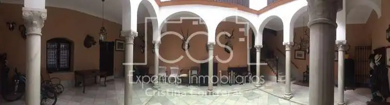 Casa adosada en venda en Sevilla amb Aire condicionat