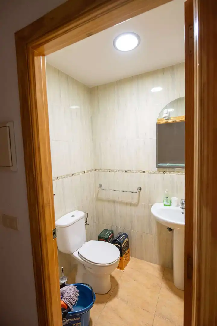 Bathroom of Flat for sale in Plasencia  with Air Conditioner, Heating and Furnished