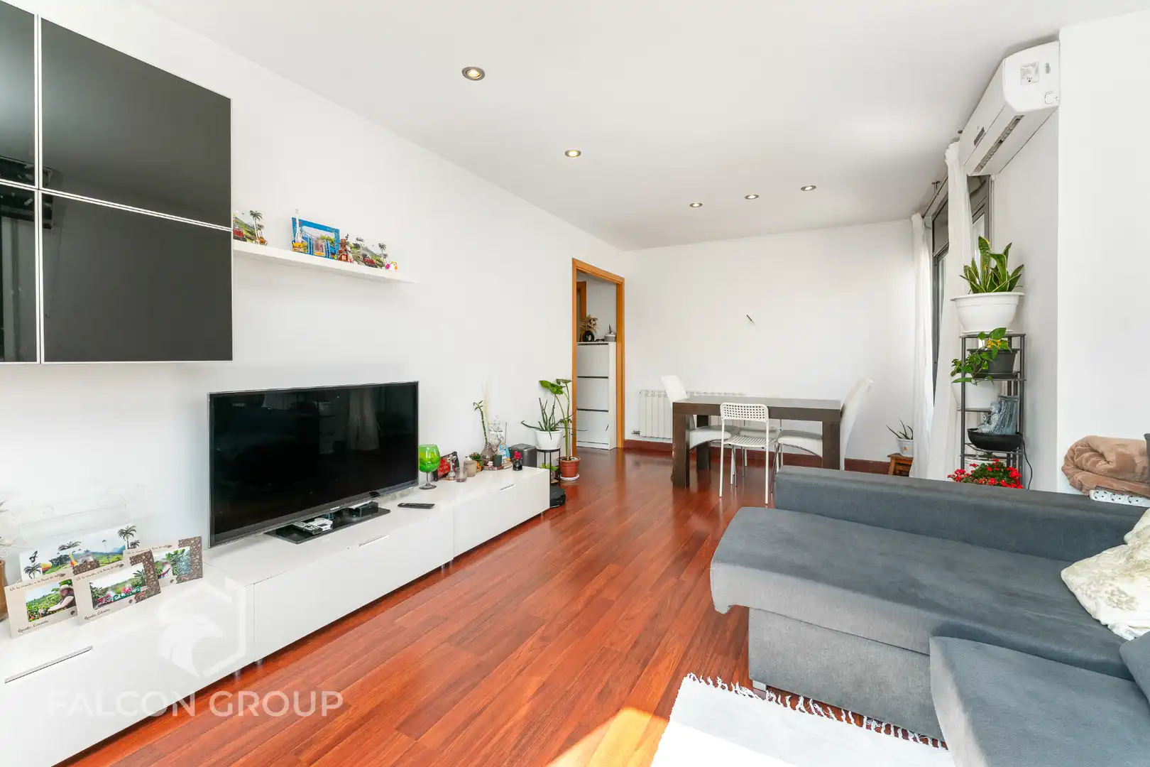 Living room of Flat for sale in Sant Pere de Ribes  with Heating, Storage room and Furnished