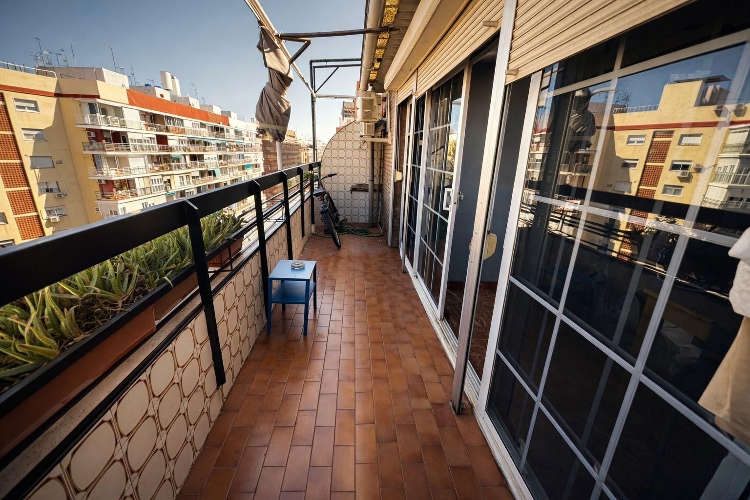 Balcony of Attic for sale in  Sevilla Capital  with Air Conditioner and Terrace