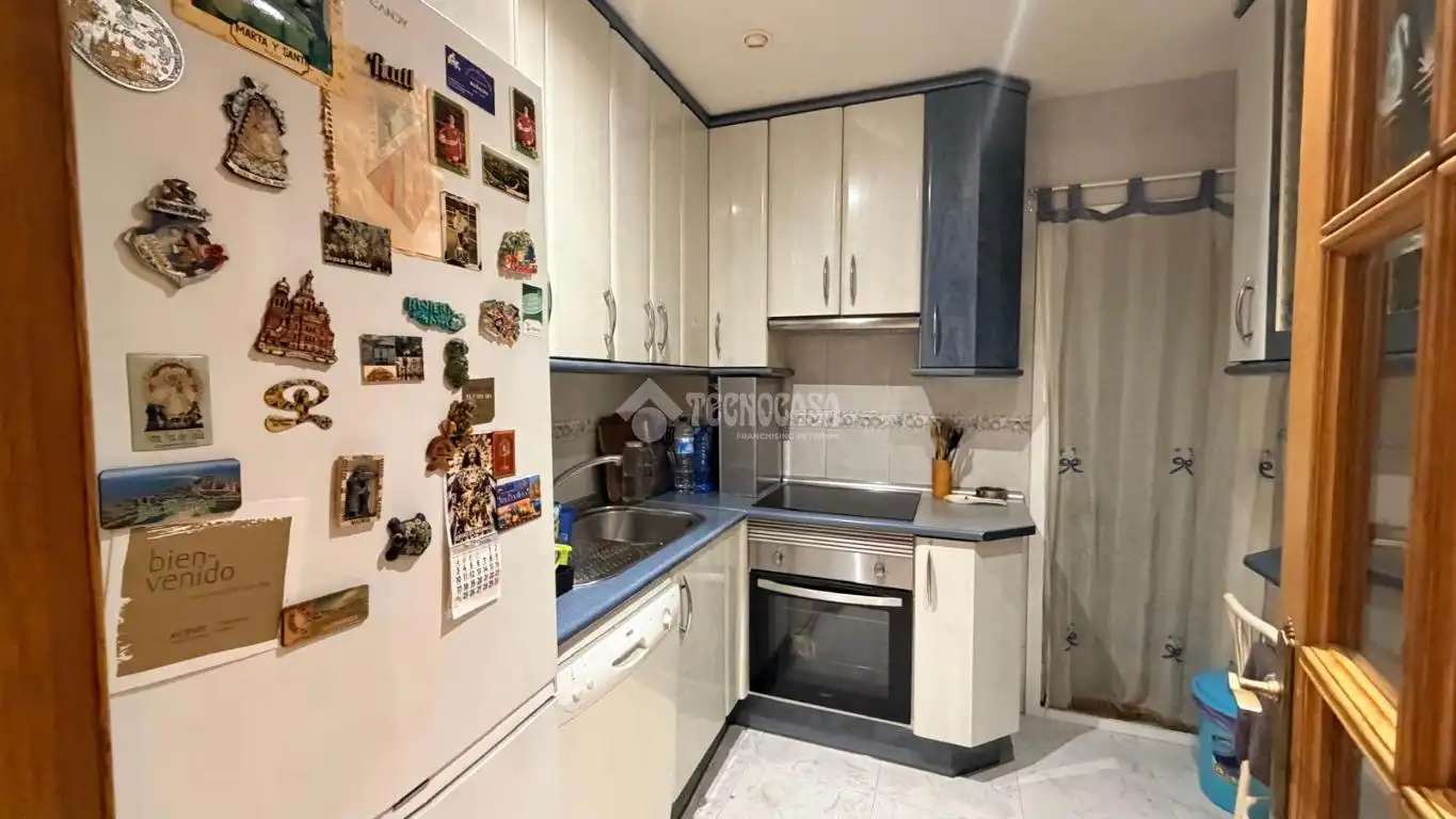 Cocina de Piso en venta en Madrid con Calefacción, Terraza y Balcón