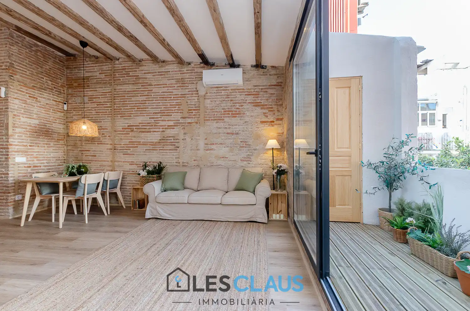 Außenansicht von Dachboden zum Verkauf in Barcelona mit Klimaanlage, Heizung und Parkett