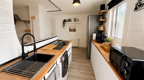 Foto 4 de Piso en venta en Carrer de la Florida, La Gavarra, Cornellà de Llobregat
