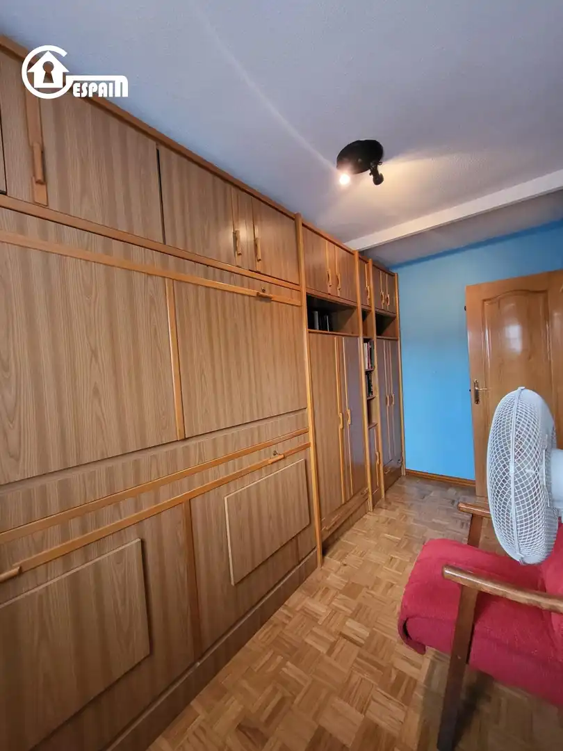 Schlafzimmer von Wohnung zum Verkauf in Madrid mit Heizung, Terrasse und Möbliert