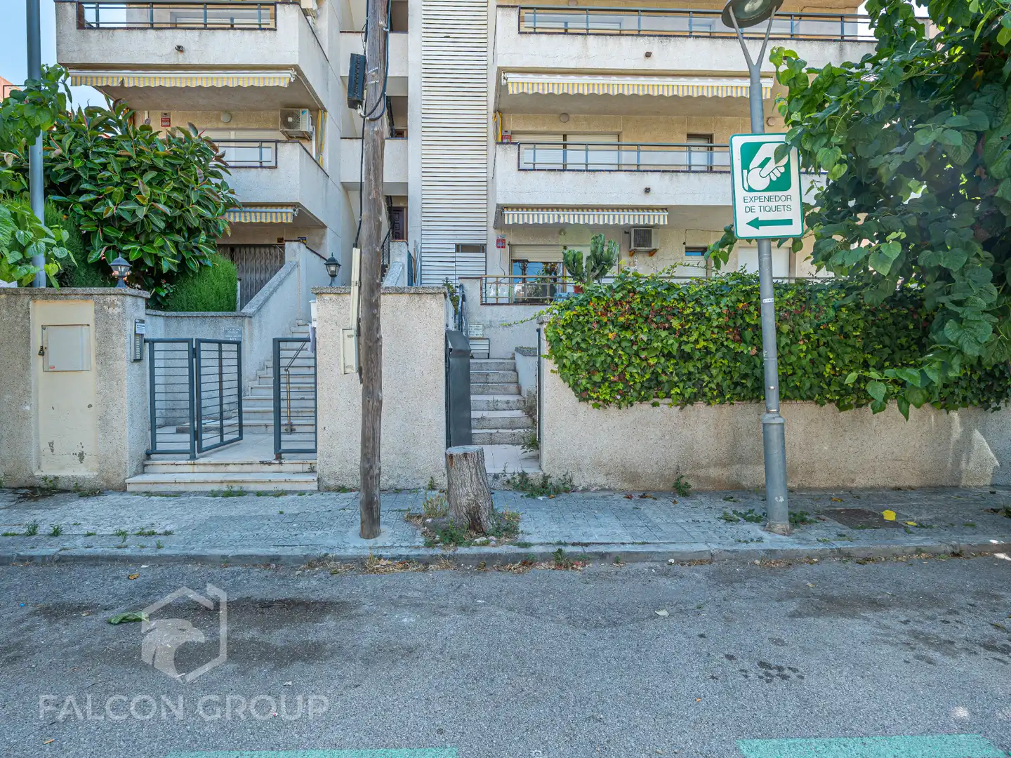Exterior view of Flat for sale in Vilanova i la Geltrú  with Private garden and Balcony
