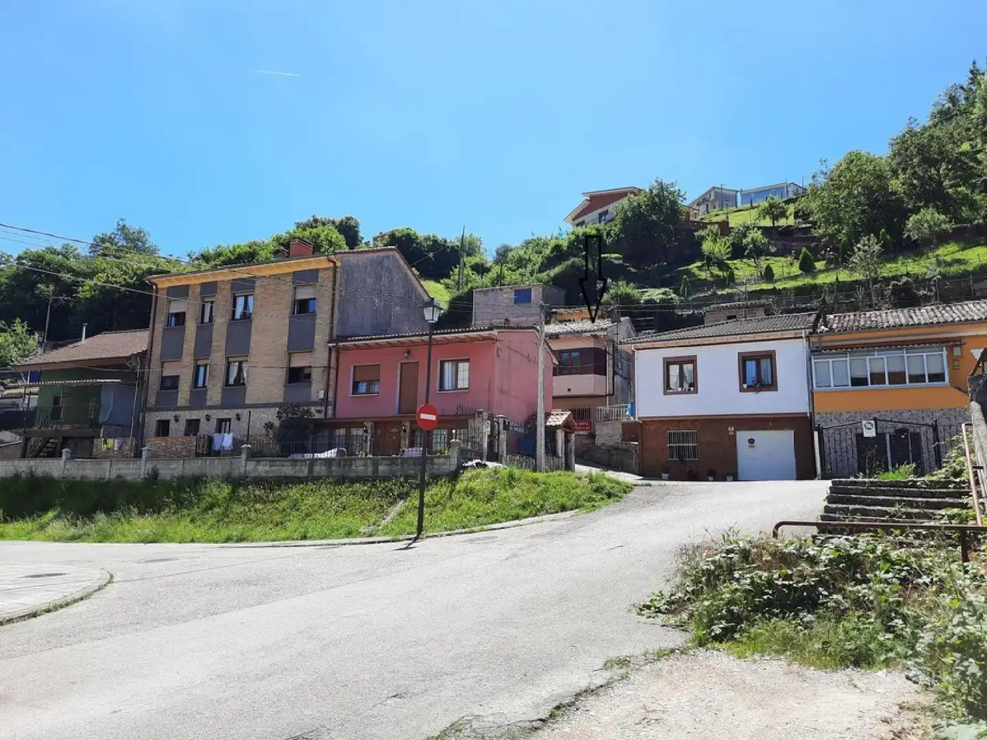 Vista exterior de Casa o xalet en venda en San Martín del Rey Aurelio amb Jardí privat