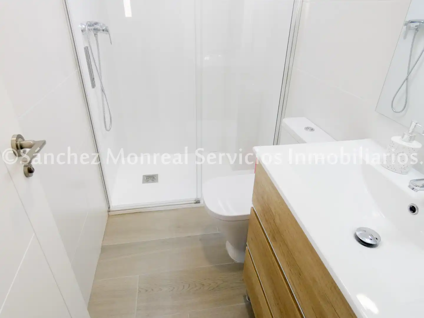 Baño de Casa o chalet en venta en Alcázar de San Juan con Aire acondicionado, Calefacción y Trastero