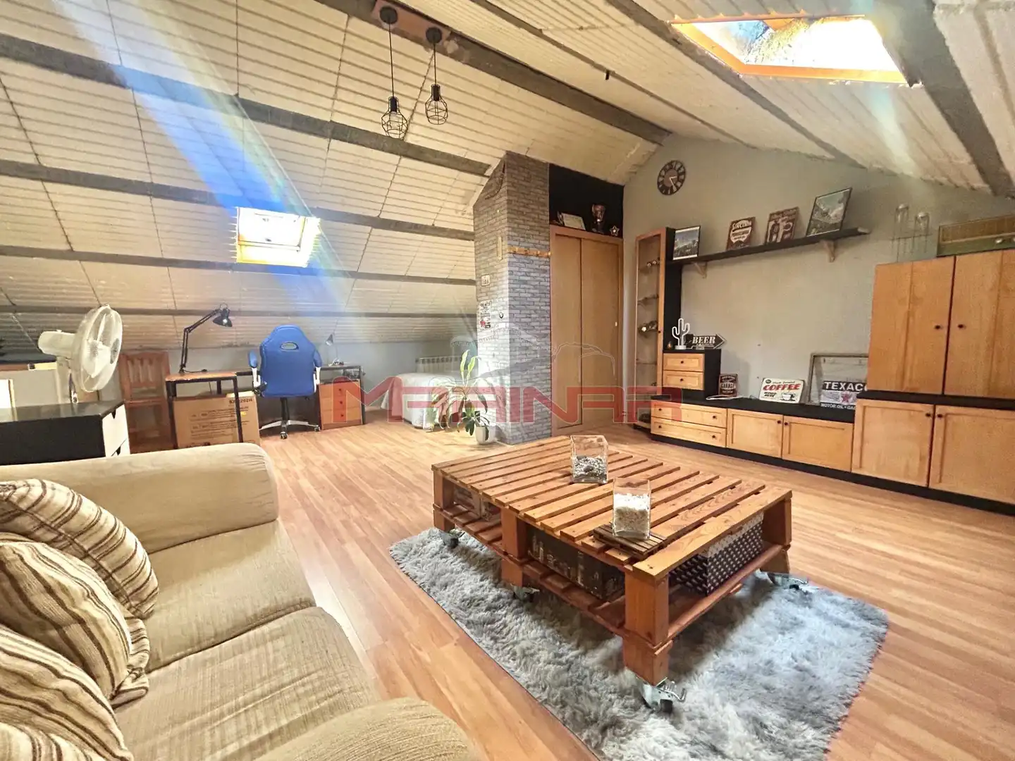 Sala de estar de Casa adosada en venta en Seseña con Aire acondicionado, Calefacción y Jardín privado