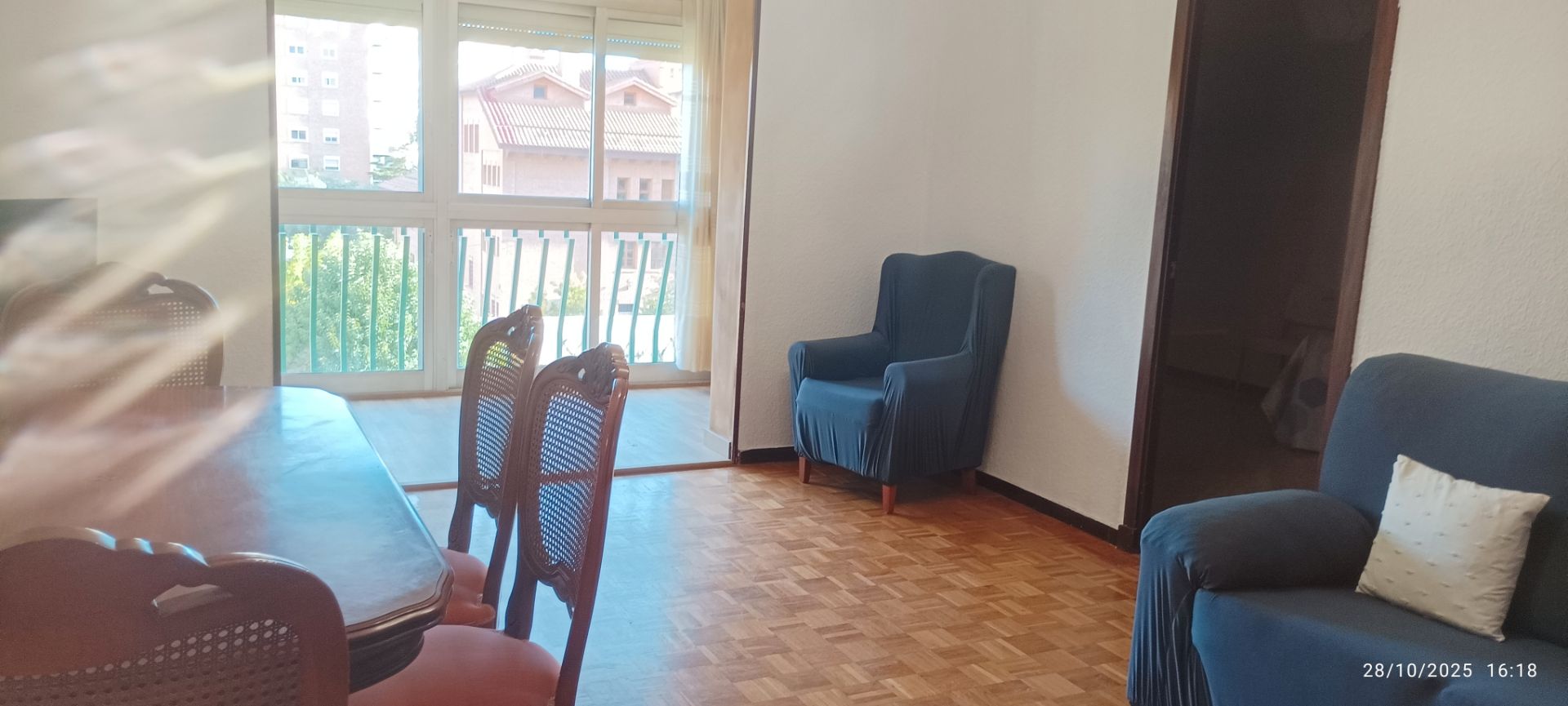 Bedroom of Flat to rent in  Huesca Capital  with Heating, Terrace and Furnished