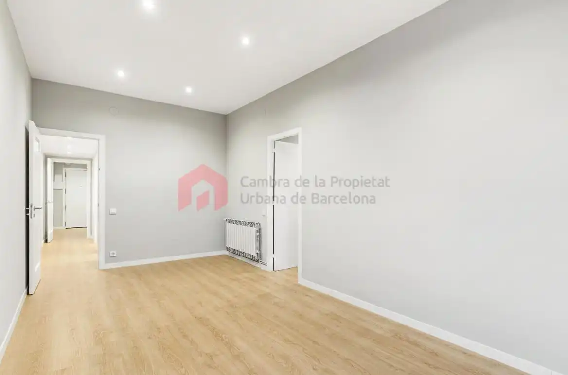 Habitación de Piso en venta en Barcelona con Parquet