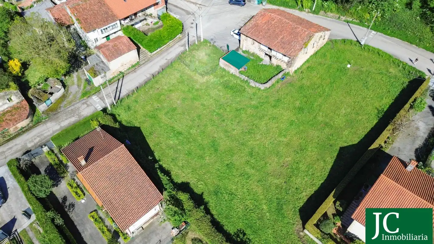Casa rústica amb jardí en venda a Hazas de Cesto