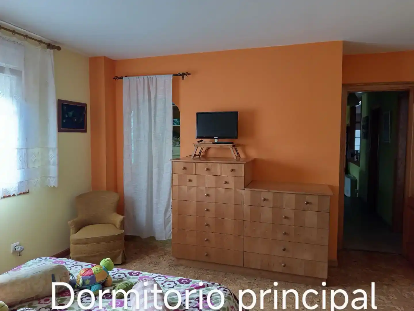 Dormitori de Casa o xalet en venda en Culleredo amb Calefacció, Jardí privat i Terrassa