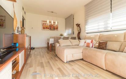 Living room of Attic for sale in Castelldefels  with Air Conditioner and Terrace