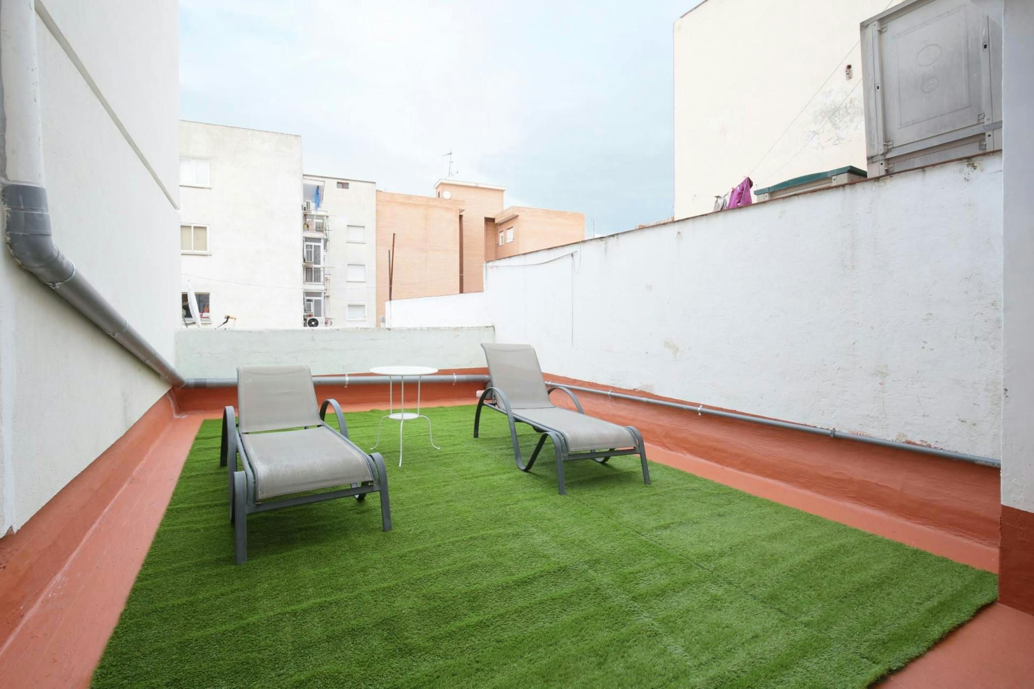 Terrassa de Pis de lloguer en  Madrid Capital amb Aire condicionat, Calefacció i Moblat