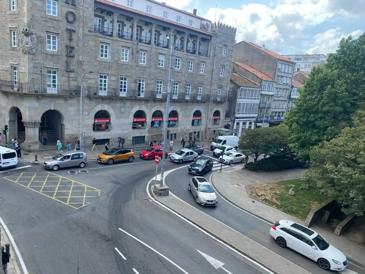 Vista exterior de Pis en venda en Santiago de Compostela  amb Moblat