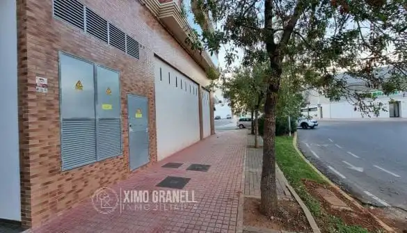 Local comercial en venda a La Vall d'Uixó, imagen 2