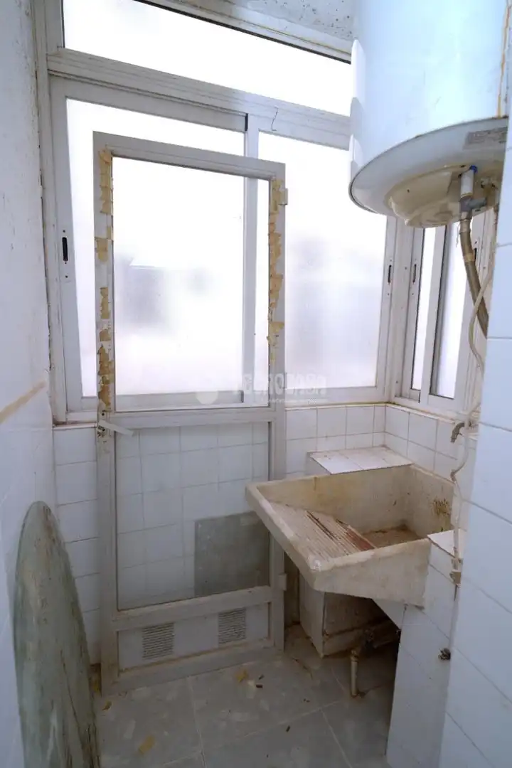 Bathroom of Flat for sale in Linares  with Balcony