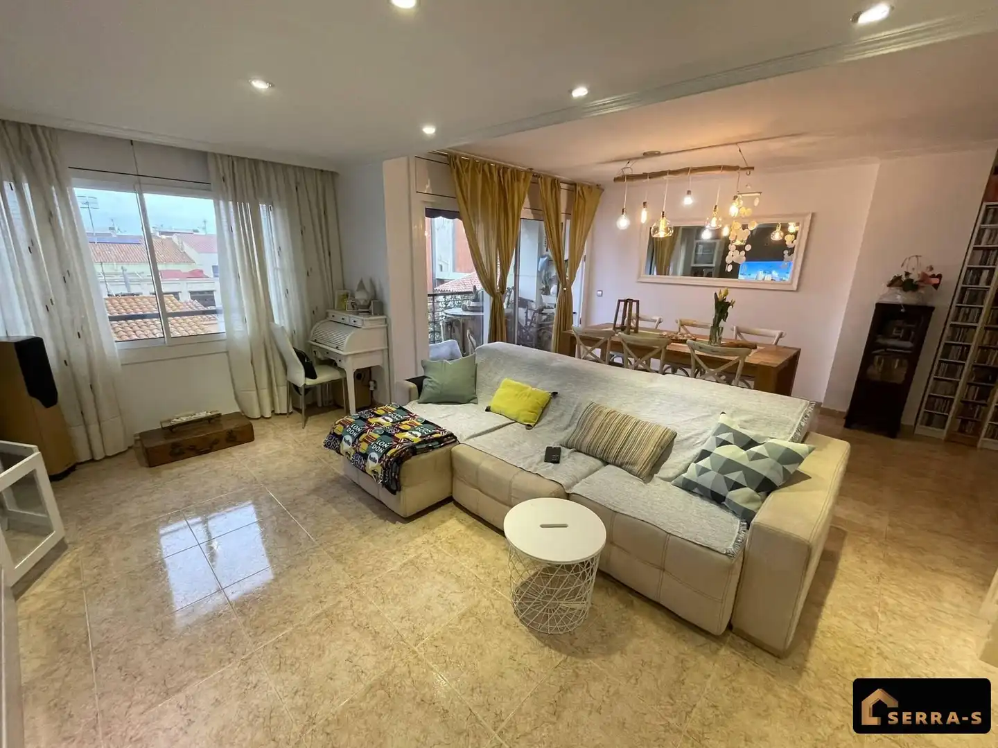 Wohnzimmer von Dachboden zum Verkauf in Malgrat de Mar mit Terrasse und Balkon