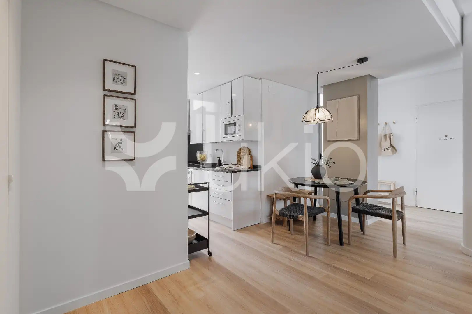 Cuina de Apartament de lloguer en Madrid amb Aire condicionat, Calefacció i Terrassa