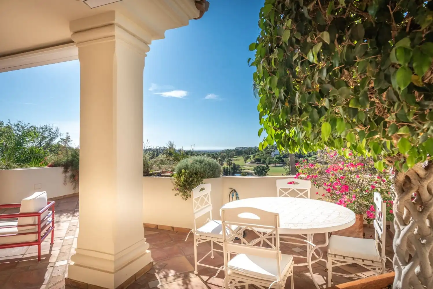 Apartment with pool for sale in Avenida del Prado 101, imagen 2