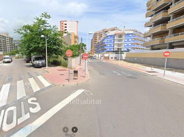 Terrenos y solares en venta en Avenida FARO DEL