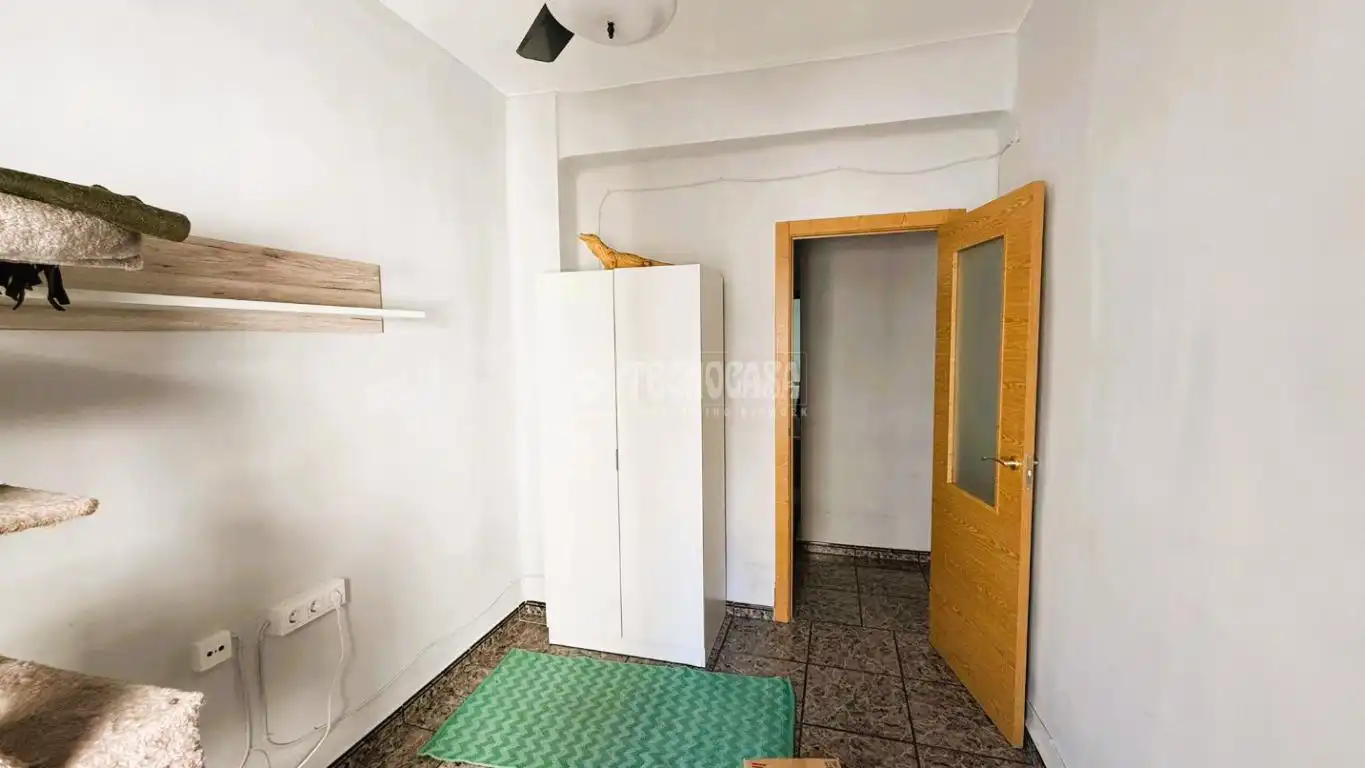 Habitación de Piso en venta en Valencia con Aire acondicionado y Balcón