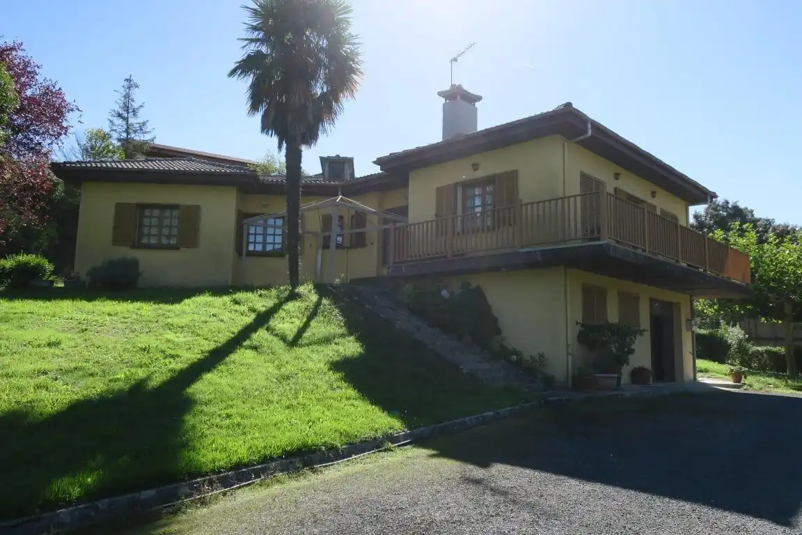 Exterior view of Houses for sale in Arakil  with Heating, Terrace and Storage room