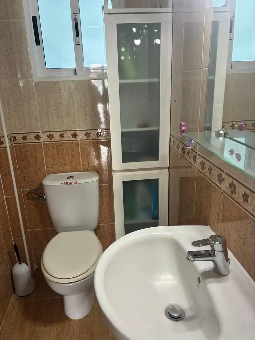 Bany de Casa o xalet en venda en Orihuela amb Jardí privat, Terrassa i Piscina