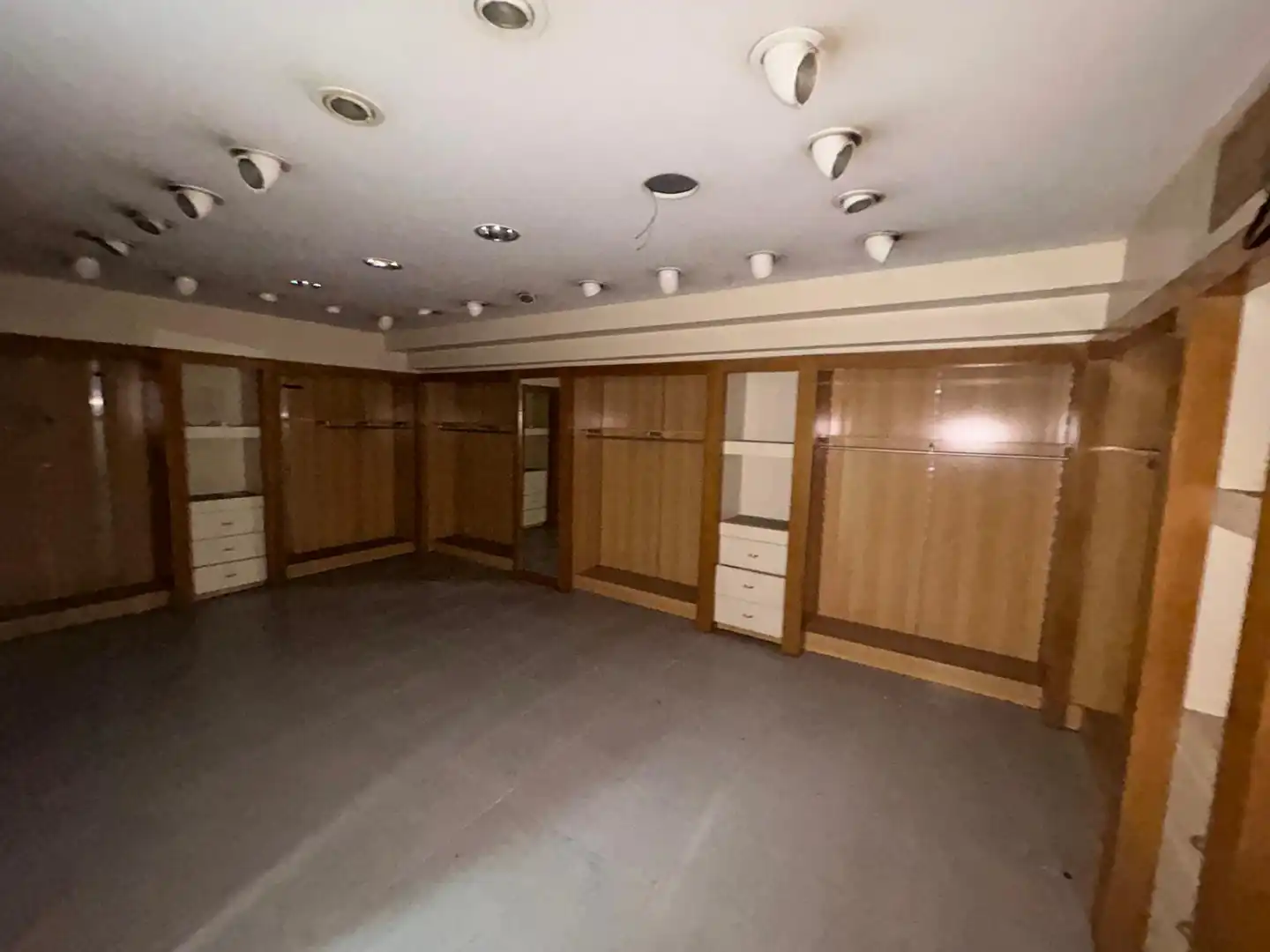 Local comercial de lloguer a Carrer de la Sardana 4, imagen 4