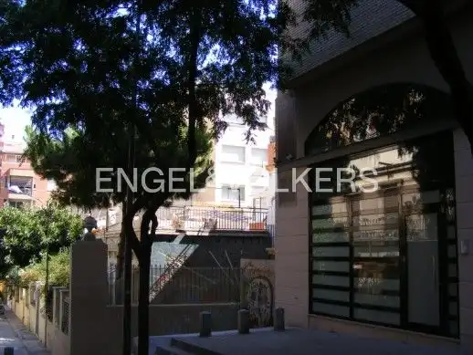Außenansicht von Wohnung zum Verkauf in Barcelona mit Klimaanlage, Heizung und Parkett