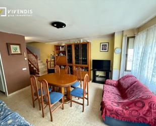 Sala d'estar de Casa o xalet en venda en Alguaire amb Calefacció, Terrassa i Balcó