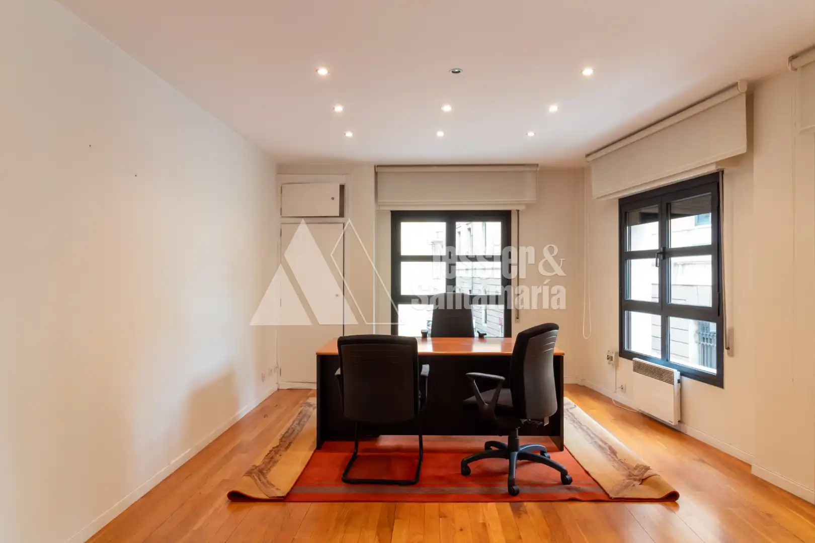 Büro zur Miete in Gijón  mit Heizung und Möbliert