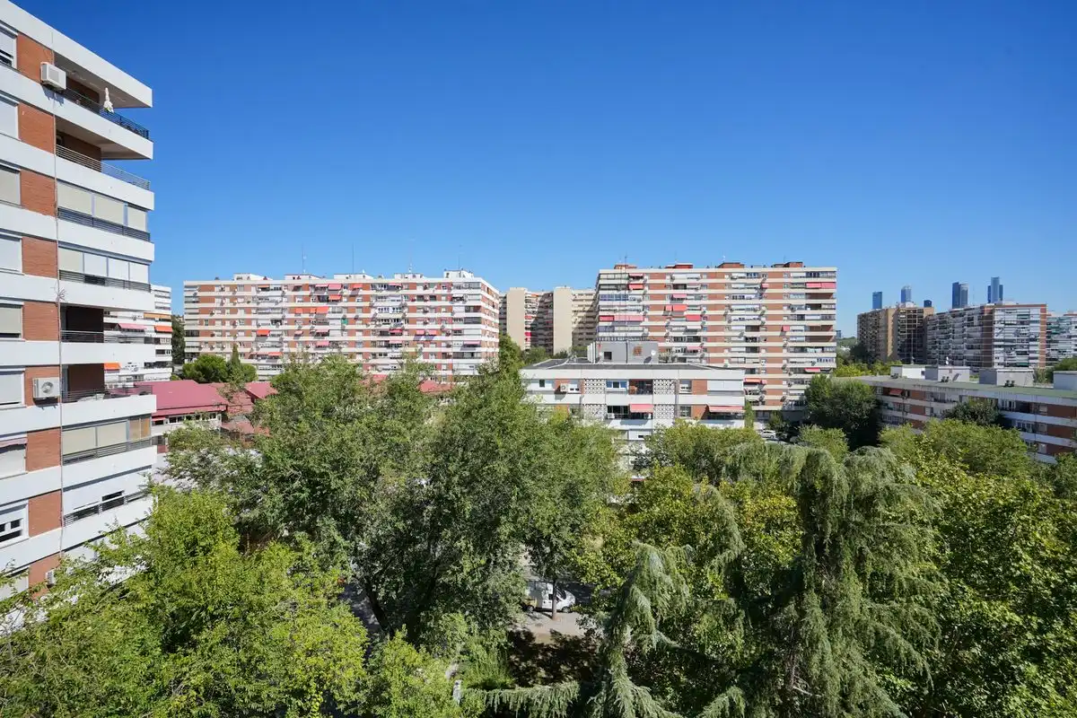 Flat with terrace for sale in Calle de Fermín Caballero, imagen 27