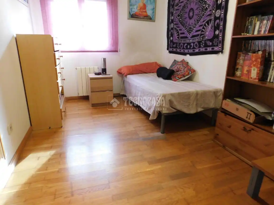 Habitación de Piso en venta en Zaragoza